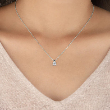 Aurelia Classic Solitaire Pendant