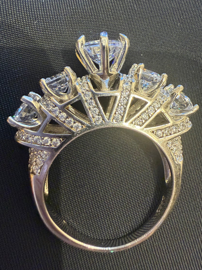 Majestic Crown-Inspired Diamond Ring – White Gold Luxury Collection | Zeromakin
