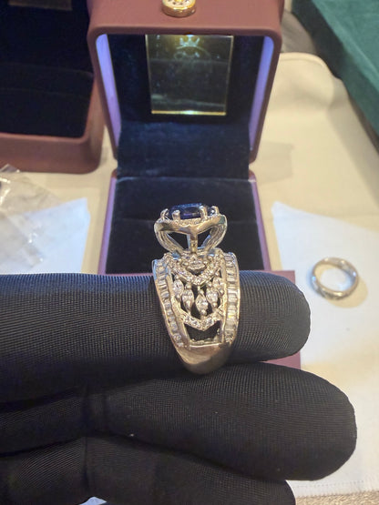 Zeromakin Royal Blue Sapphire & Diamond Halo Ring in White Gold