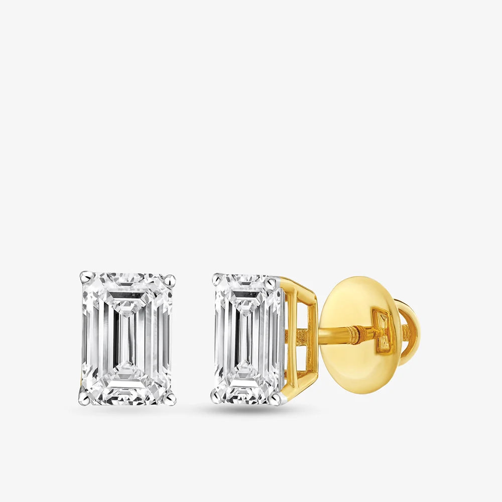 Solitaire Stud in 14KT Gold IGI Certified
